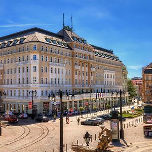 Radisson Blu Carlton Hotel, Bratislava